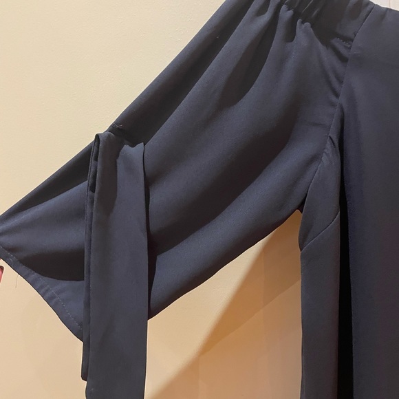 New Babaton off the shoulder blouse - Picture 9 of 11